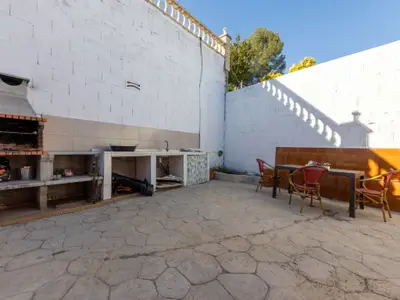 exterior exterior