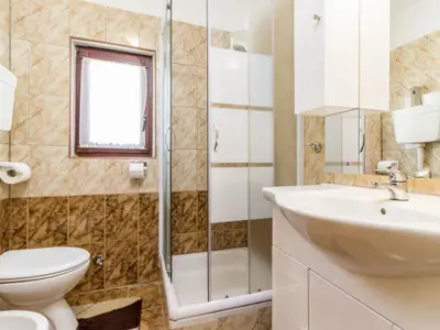 Ferienhaus für 6 Personen (100 m²) in Poreč 2/10