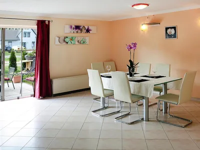 DiningRoom