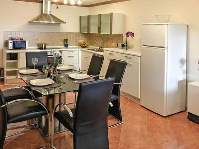 DiningRoom