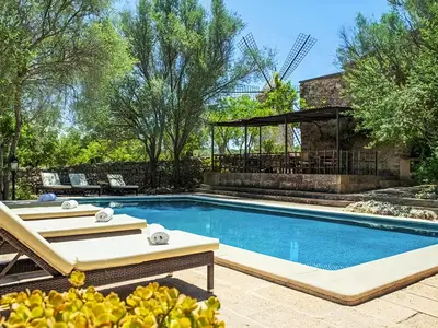 PoolOfHouse
