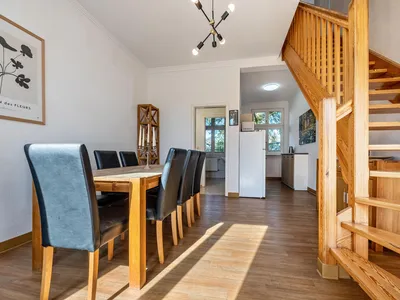 DiningRoom