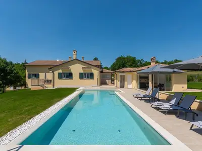 Ferienhaus für 6 Personen (140 m²) in Stari Pazin 1/10