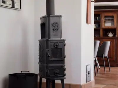 Kamin-/Ofen