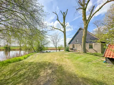 Außenseite Ferienhaus [Sommer]
