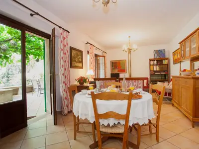 DiningRoom