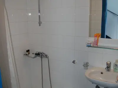 Kleines Bad aus dem Wohnzimmer