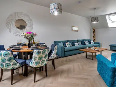 DiningRoom