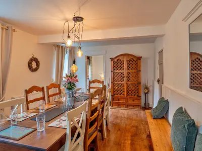 DiningRoom