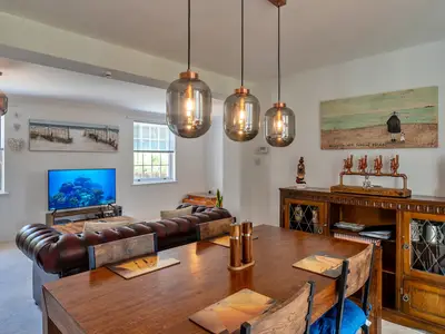 DiningRoom