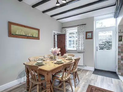 DiningRoom