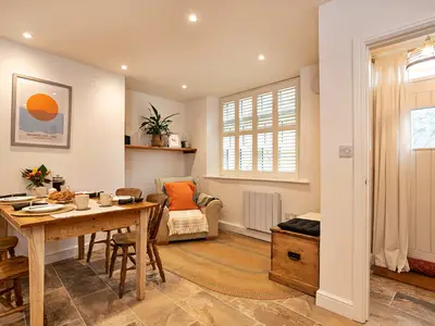 DiningRoom