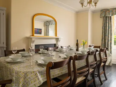 DiningRoom