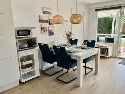 DiningRoom