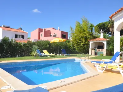 PoolOfHouse