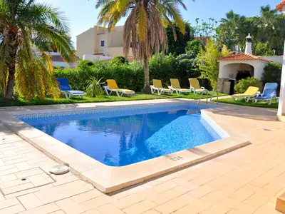 PoolOfHouse