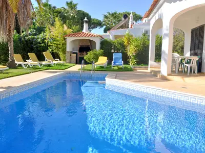 PoolOfHouse