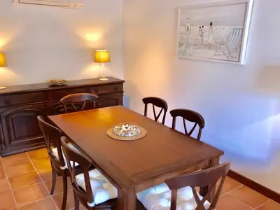 DiningRoom