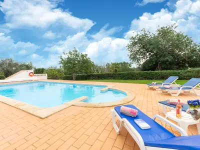 PoolOfHouse
