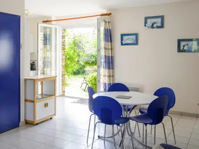 DiningRoom