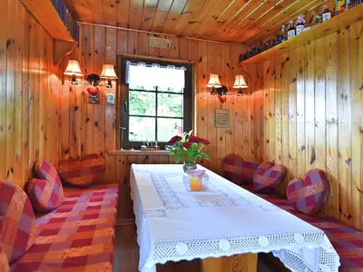 DiningRoom
