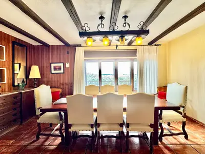 DiningRoom