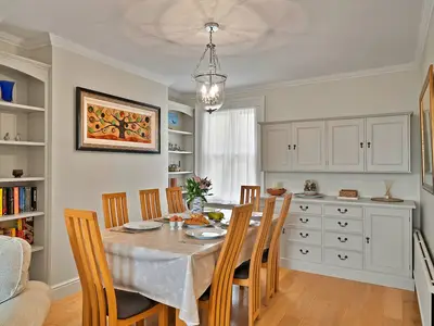 DiningRoom
