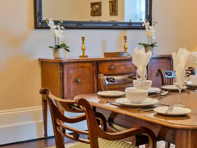 DiningRoom