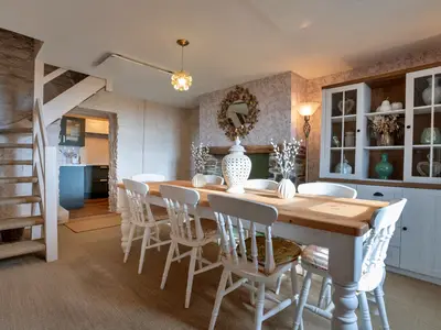 DiningRoom