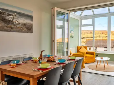 DiningRoom