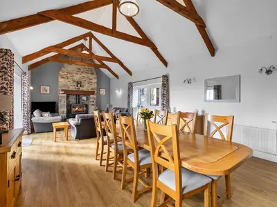 DiningRoom