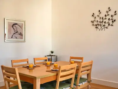 DiningRoom