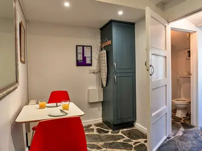 DiningRoom