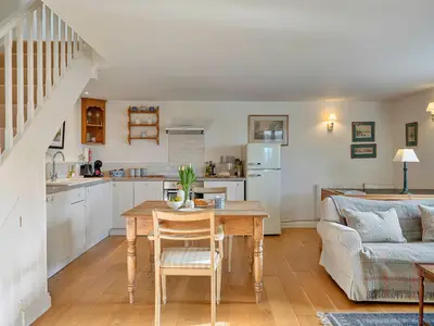 DiningRoom