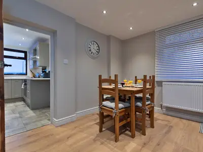 DiningRoom