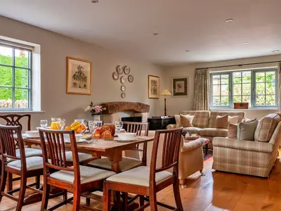 DiningRoom