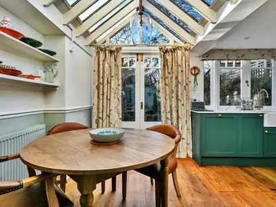 DiningRoom