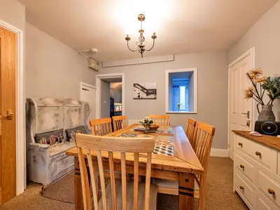 DiningRoom