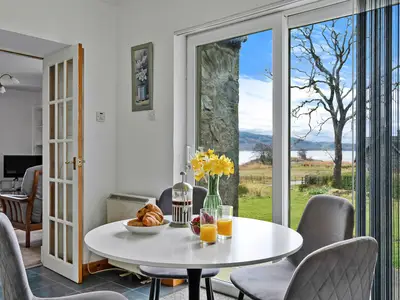 DiningRoom