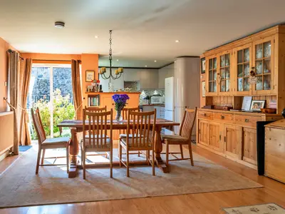DiningRoom