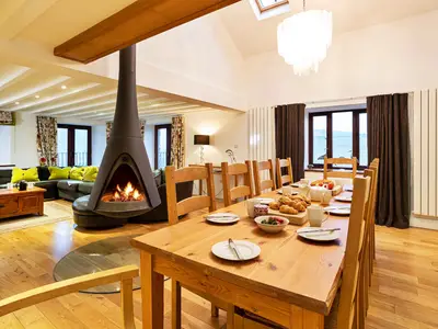 DiningRoom