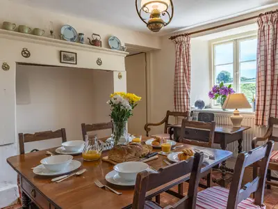DiningRoom
