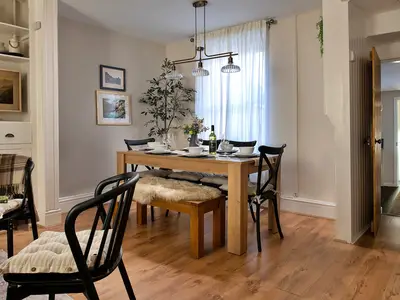 DiningRoom