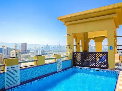 PoolOfHouse
