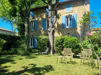 Außenseite Ferienhaus [Sommer]