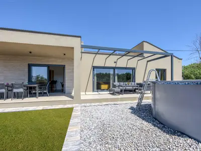 Ferienhaus für 6 Personen (124 m²) in Rebići 4/10