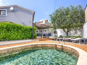 Ferienhaus für 6 Personen (140 m²) in Loborika