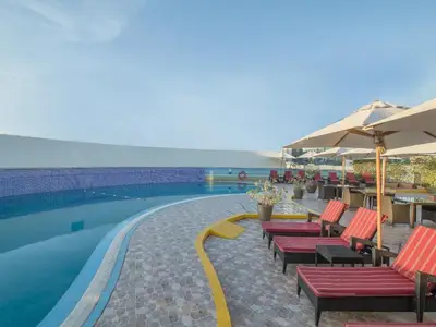 PoolOfHouse