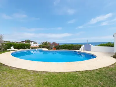 PoolOfHouse