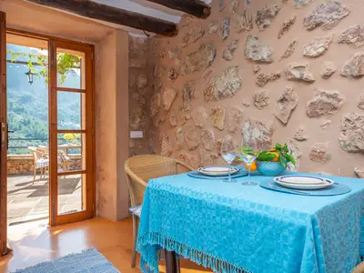 DiningRoom